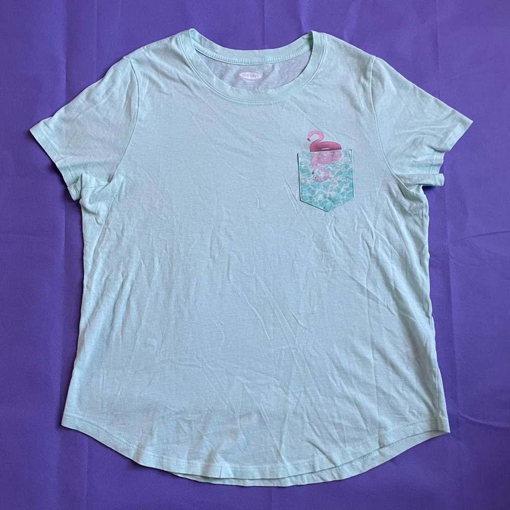 Old Navy Flamingo Pocket Tee Large